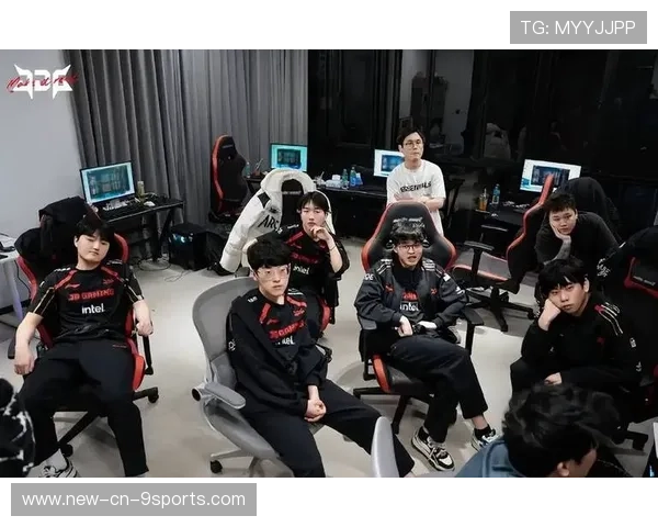 JDG调整新版训练内容，教练组强调运营细节